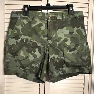 Old Navy everyday shorts size 14